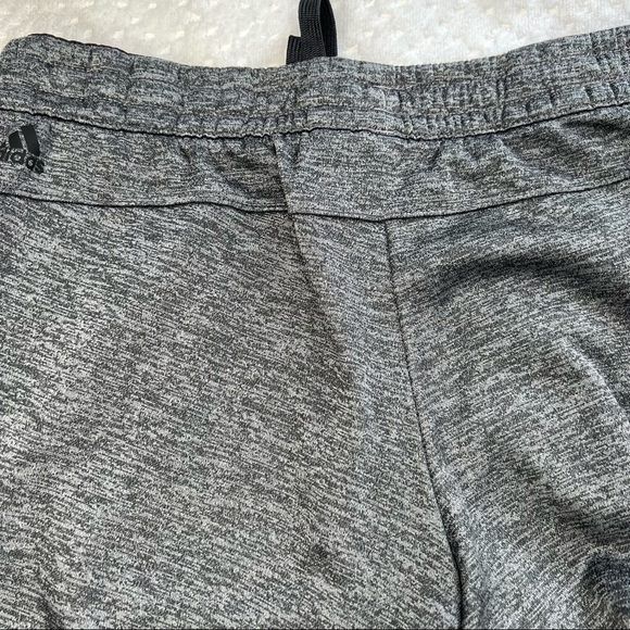 Adidas woman’s pants - Picture 6 of 7